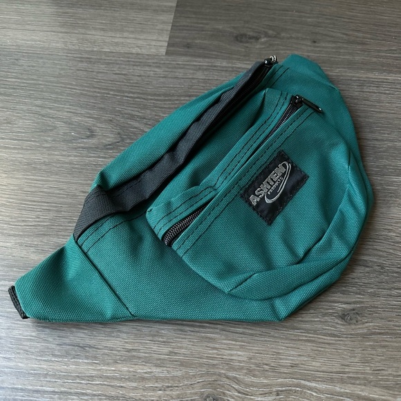 Ashten Product Waist Bag - Picture 4 of 4